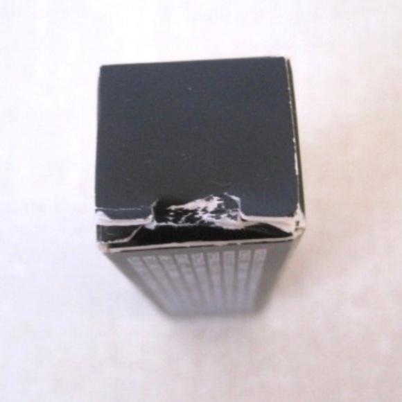 MAC In My Fashion Matte Lipstick - Picture 10 of 10